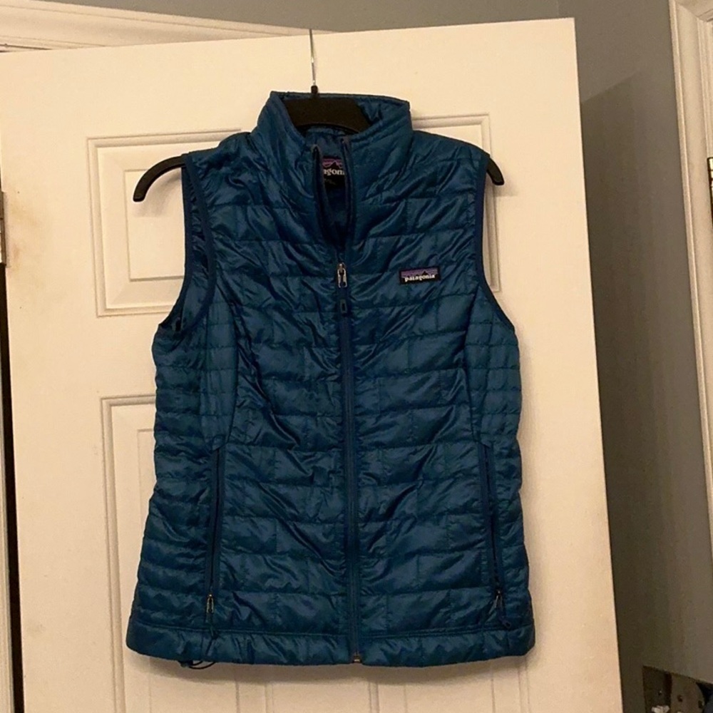 Patagonia Teal Women's Quilted Vest